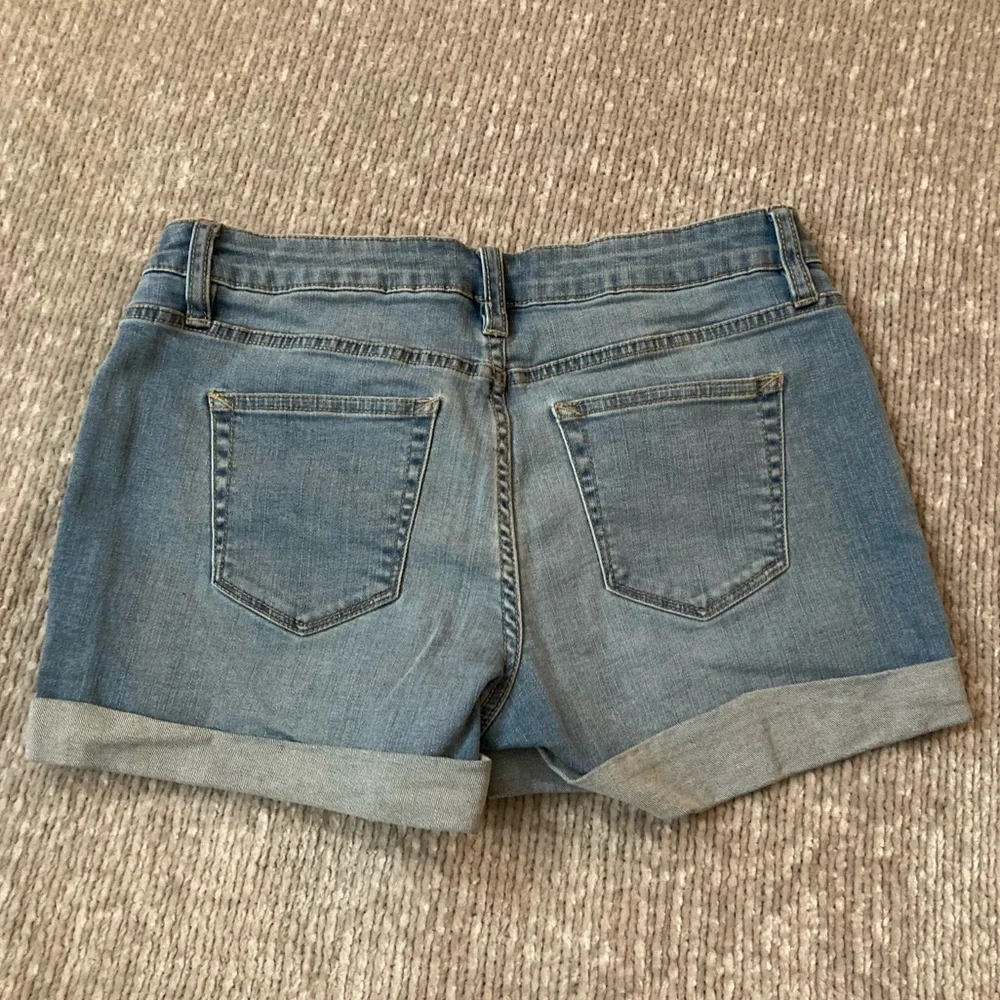A.N.A Denim Shorts Size 27 Womens Mid‎ Rise Cuffed Jean Shorts Casual